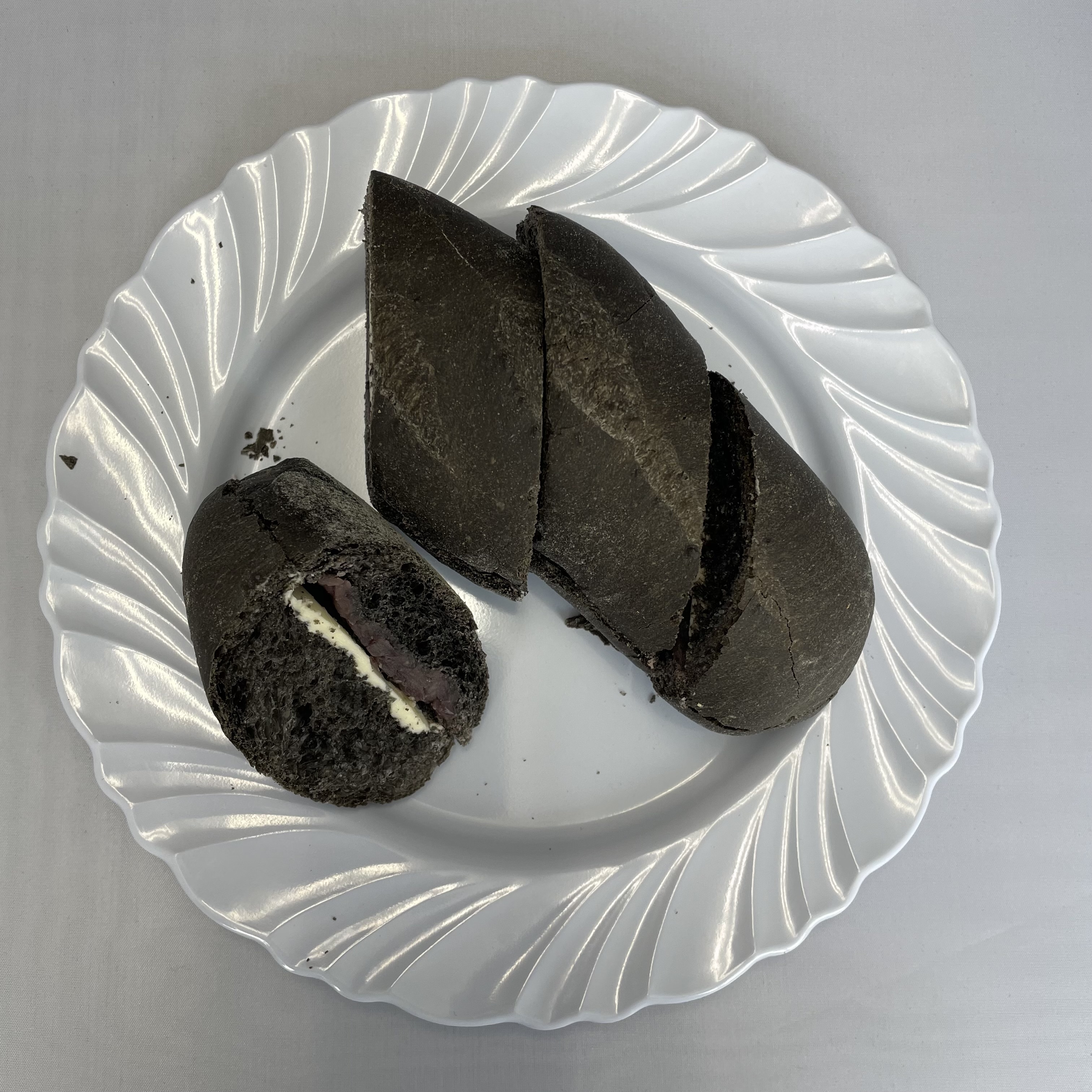 イカスミパン