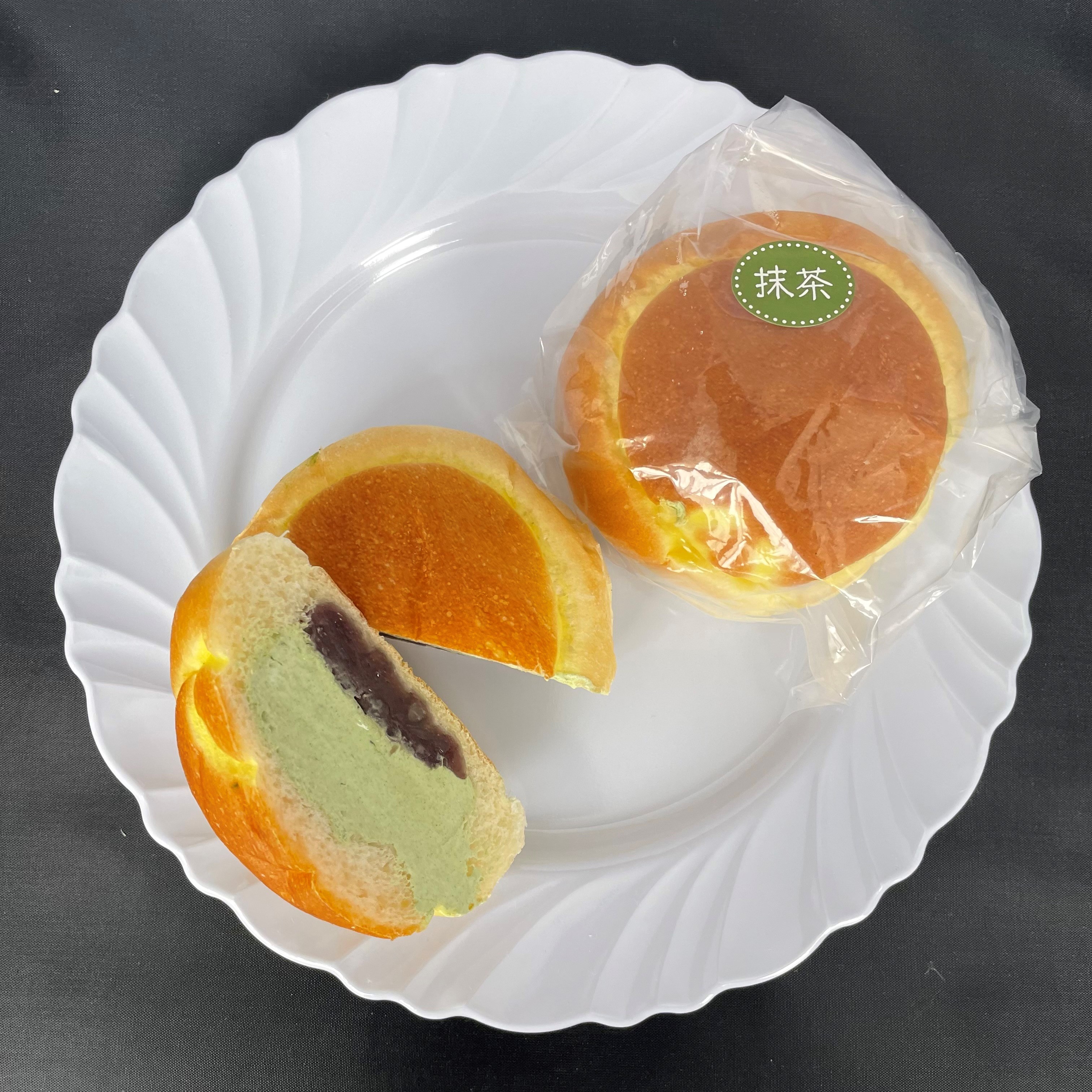 生クリームあんぱん(抹茶)